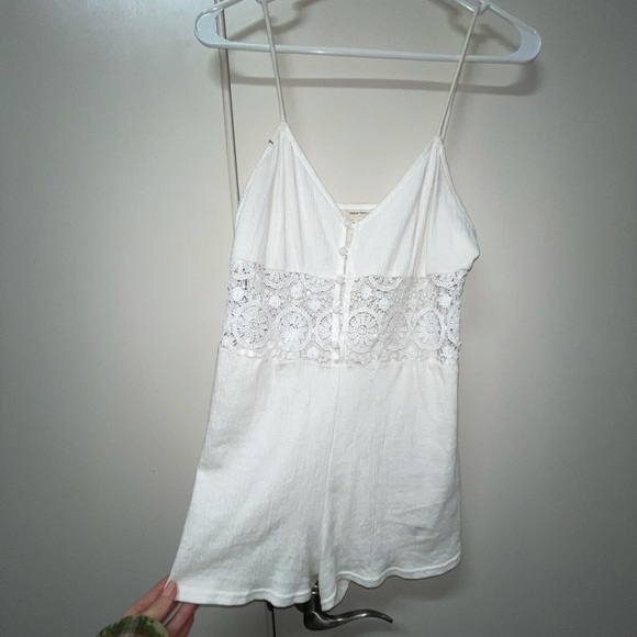 White linen romper - Urban Outfitters - Picture 12 of 12
